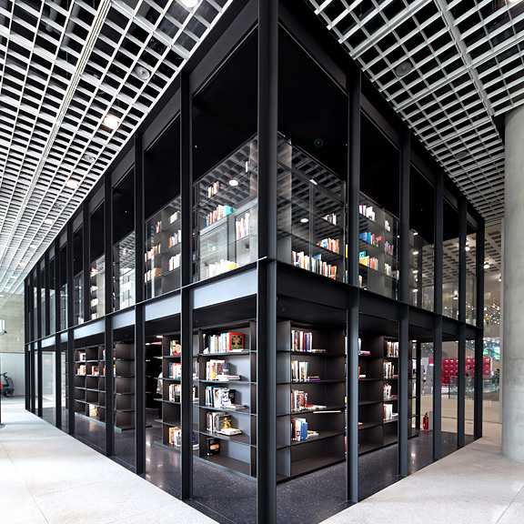 Amorepacific Library of Art Project（apLAP）